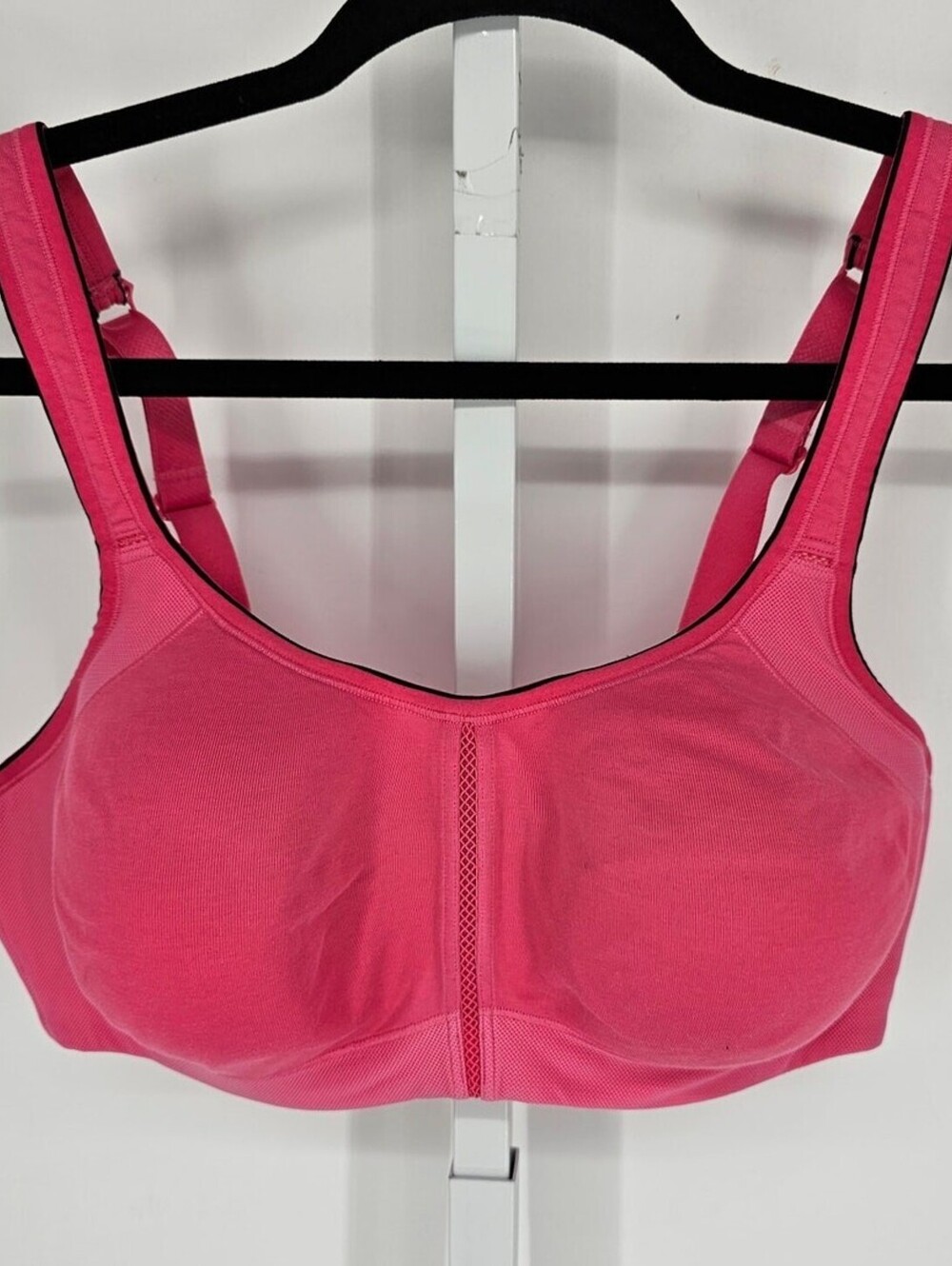Dominique Womens Sz 38DD Medium Impact Sports Bra Lightly Padded Pink